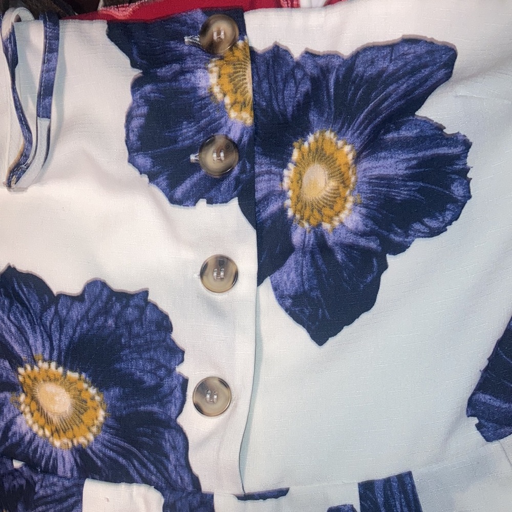Cute Spring Button-up Romper - Picture 3 of 5